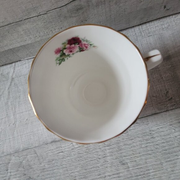 Royal Winchester Bone China Tea Cup & Saucer Set With Pink & Red Roses Gold Trim - Picture 4 of 7